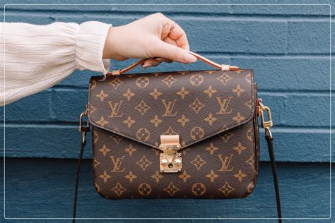 how to spot a fake monogram louis vuitton|authentic louis vuitton stamp.